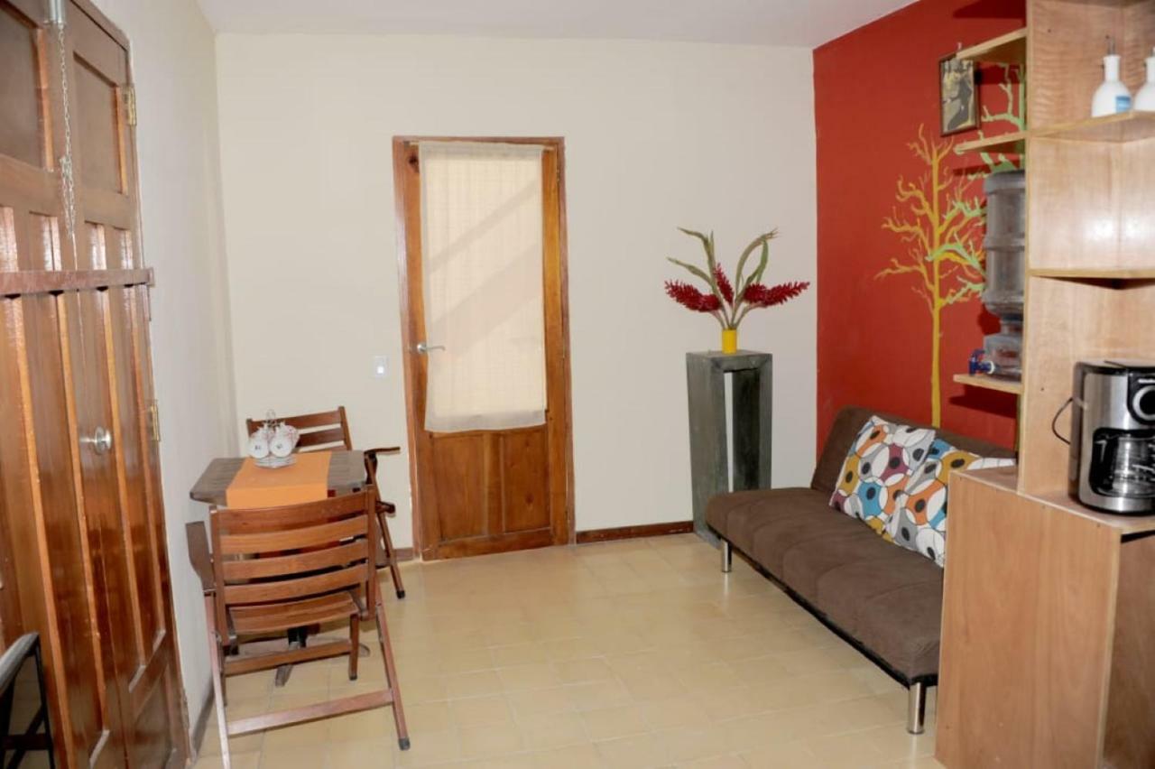 Apartamentos Casa Amarilla Granada Exterior foto